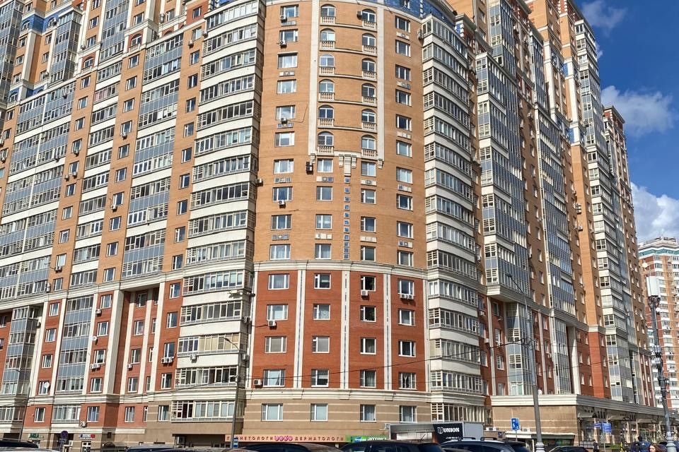Продаётся 2-комнатная квартира, 74.5 м²