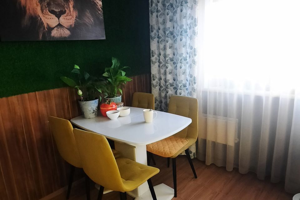 Продаётся 2-комнатная квартира, 56.5 м²