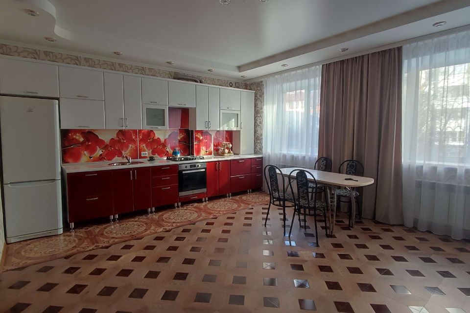Сдаётся 3-комнатная квартира, 70 м²