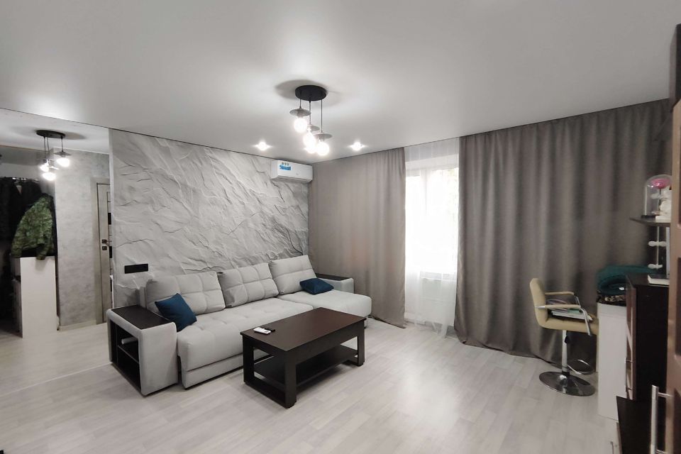 Продаётся 1-комнатная квартира, 35.7 м²