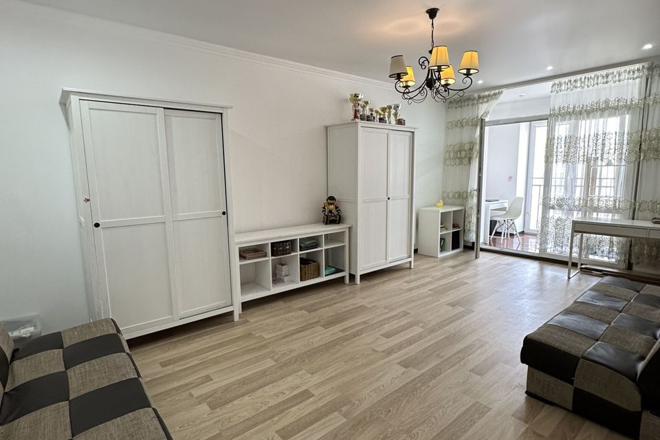 Продаётся 3-комнатная квартира, 112.6 м²