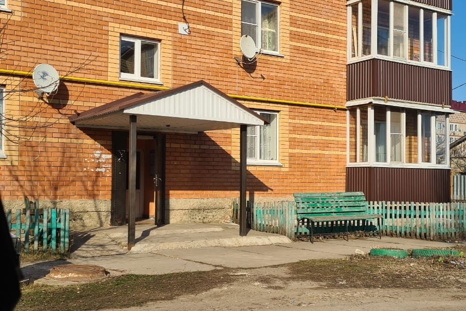 Продаётся 2-комнатная квартира, 43.8 м²