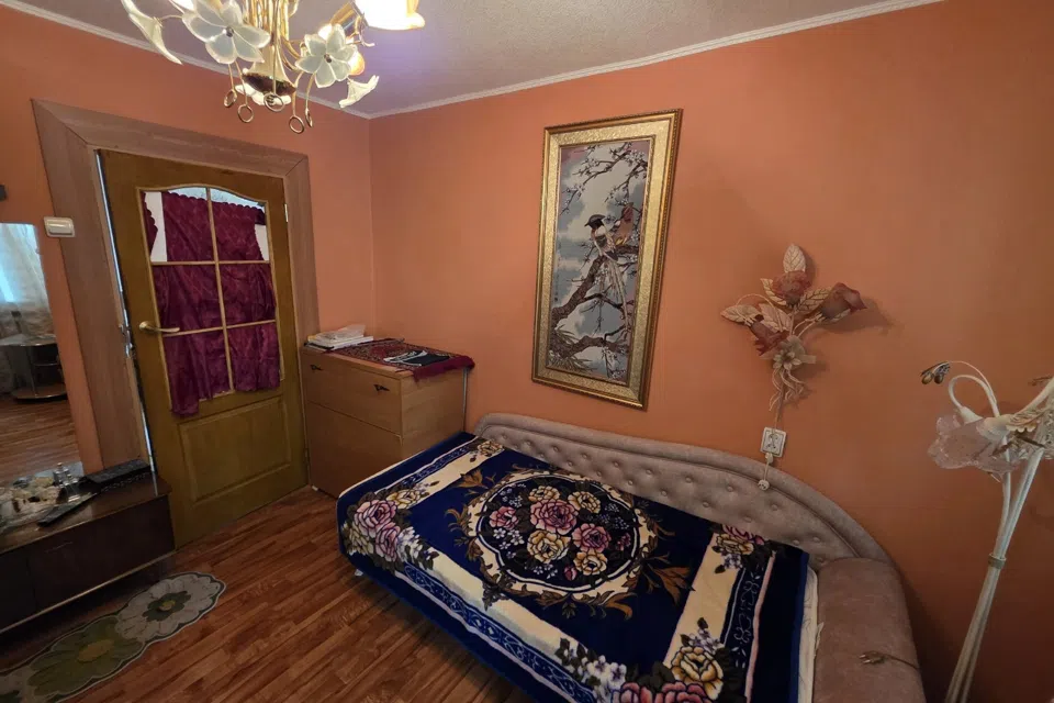 Продаётся 4-комнатная квартира, 65 м²