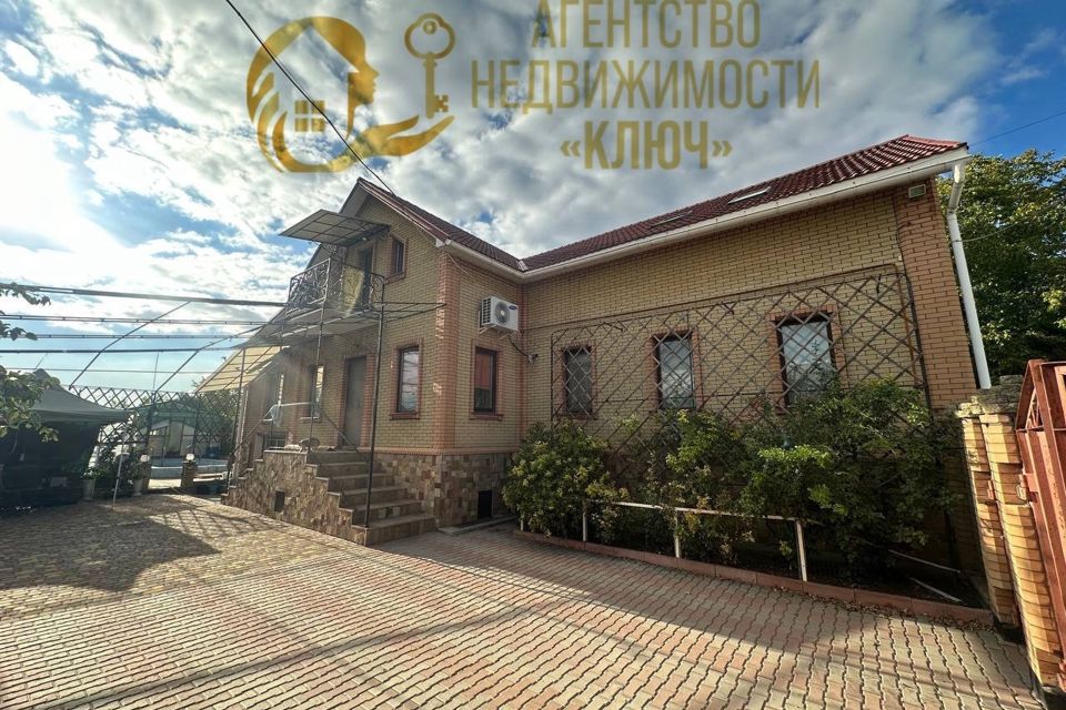 Продаётся 2-этажный дом, 190 м²