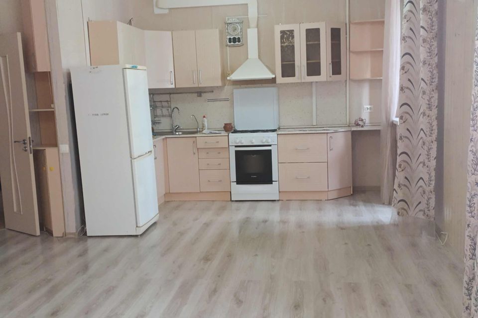Продаётся 1-комнатная квартира, 44.2 м²