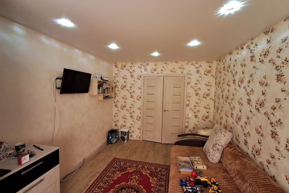 Продаётся 1-комнатная квартира, 37 м²