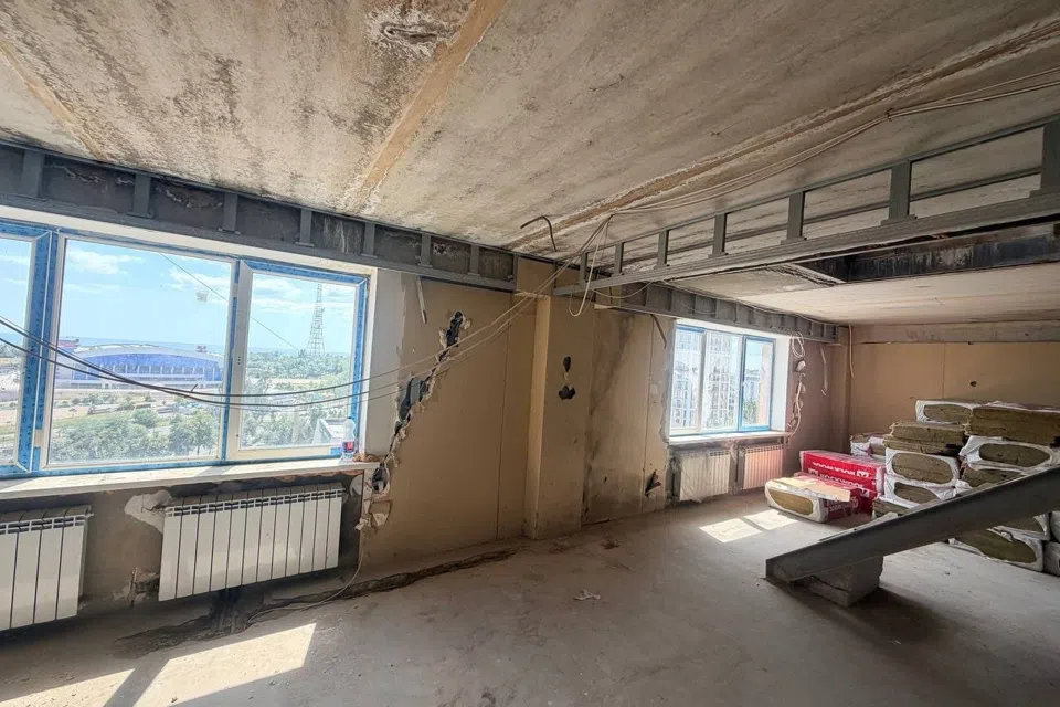 Продаётся 4-комнатная квартира, 483.8 м²