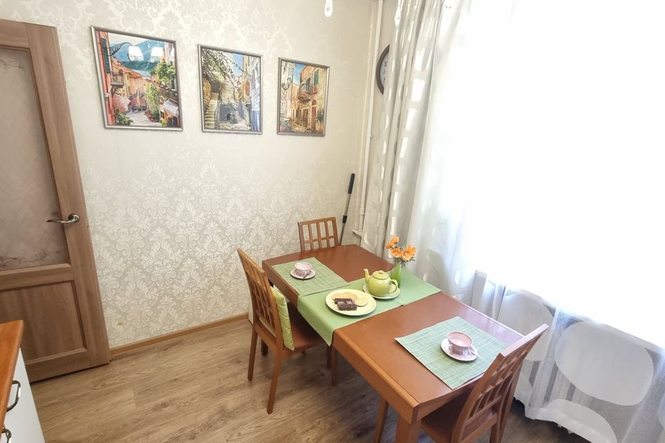 Продаётся 1-комнатная квартира, 45.2 м²