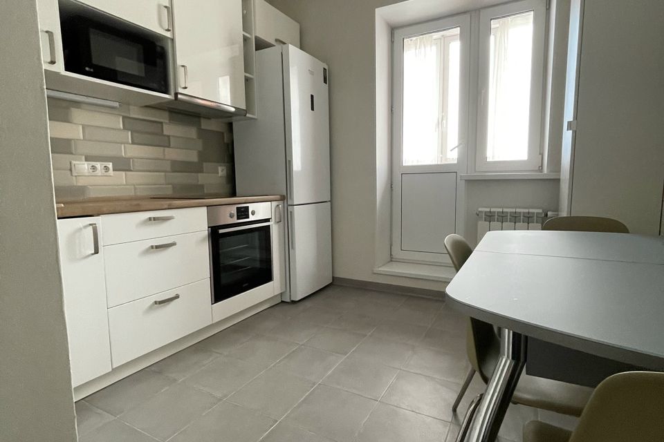 Продаётся 1-комнатная квартира, 37.7 м²