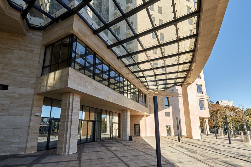 Продаётся 2-комнатная квартира, 79 м²