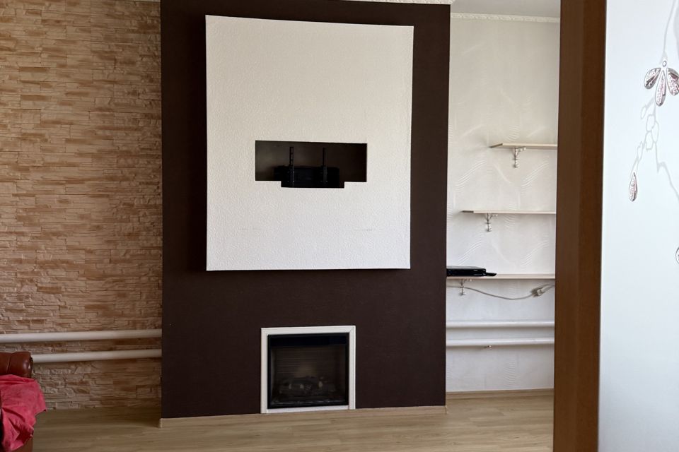 Продаётся 3-этажный дом, 271 м²