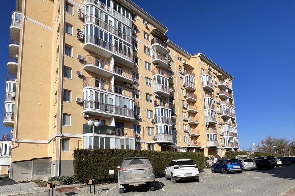 Продаётся 1-комнатная квартира, 42 м²