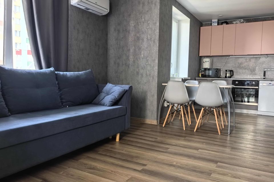Сдаётся 2-комнатная квартира, 65 м²
