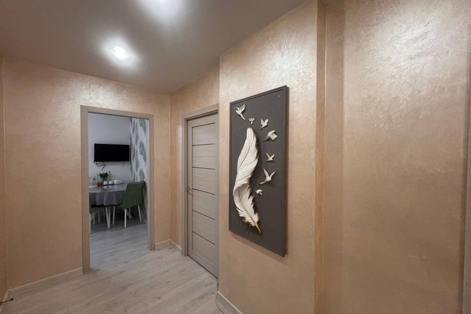 Продаётся 2-комнатная квартира, 77 м²