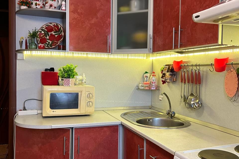 Продаётся 3-комнатная квартира, 54.5 м²