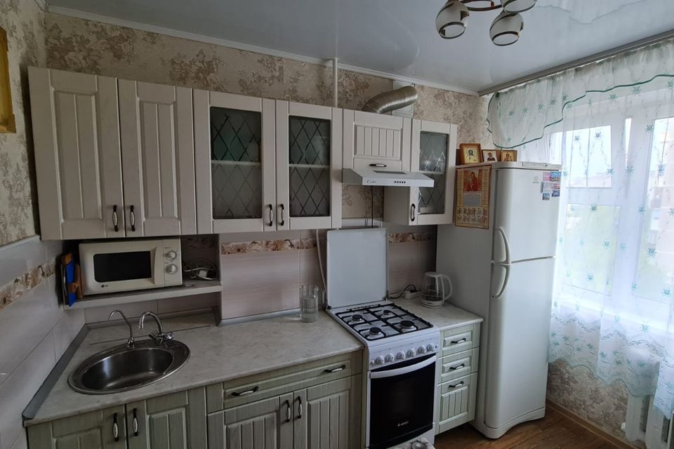 Продаётся 3-комнатная квартира, 56.8 м²