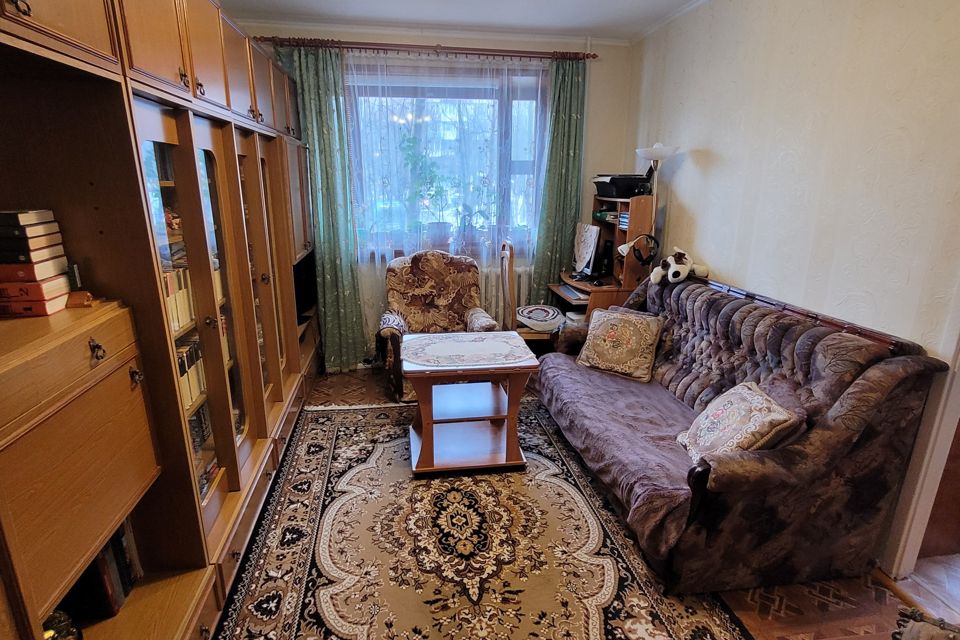 Продаётся 3-комнатная квартира, 50.6 м²