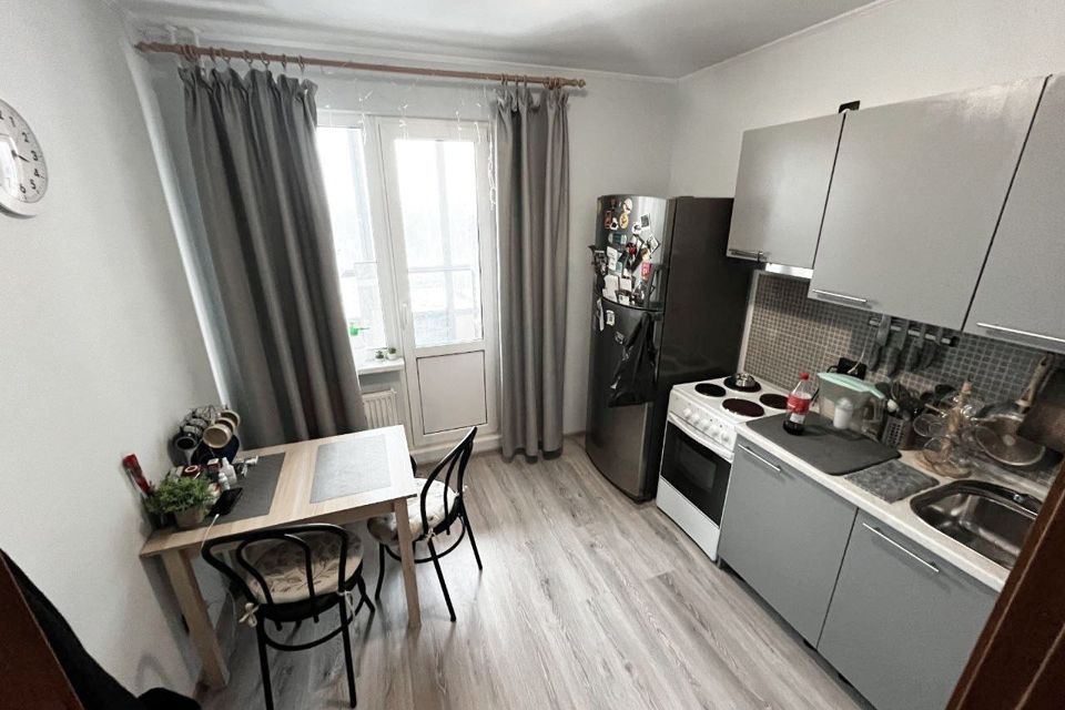 Продаётся 1-комнатная квартира, 38.3 м²