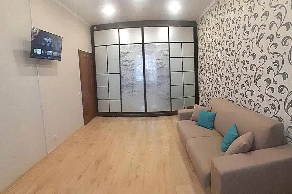 Продаётся 3-комнатная квартира, 87 м²