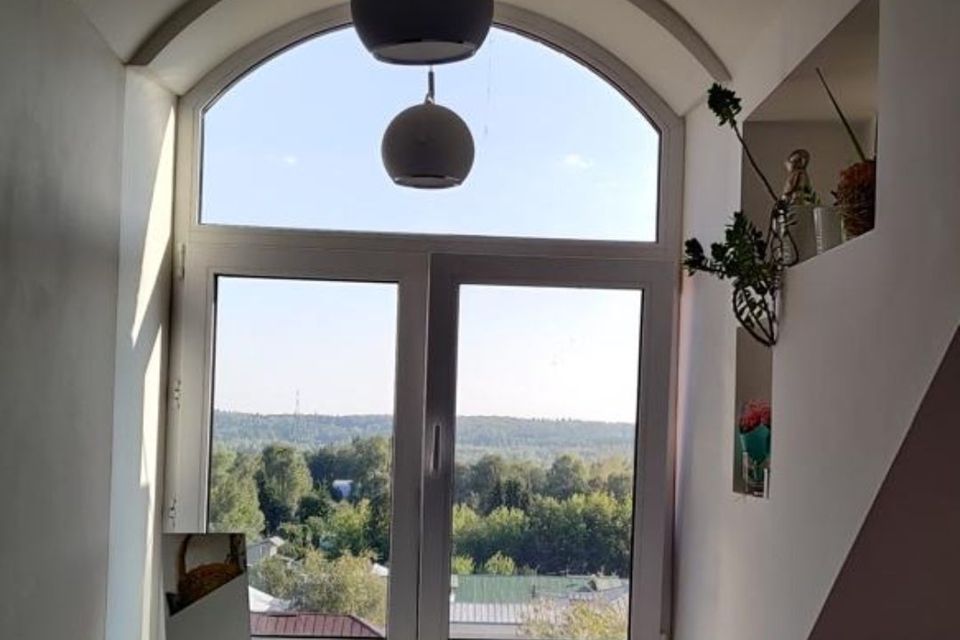 Продаётся 2-комнатная квартира, 77 м²