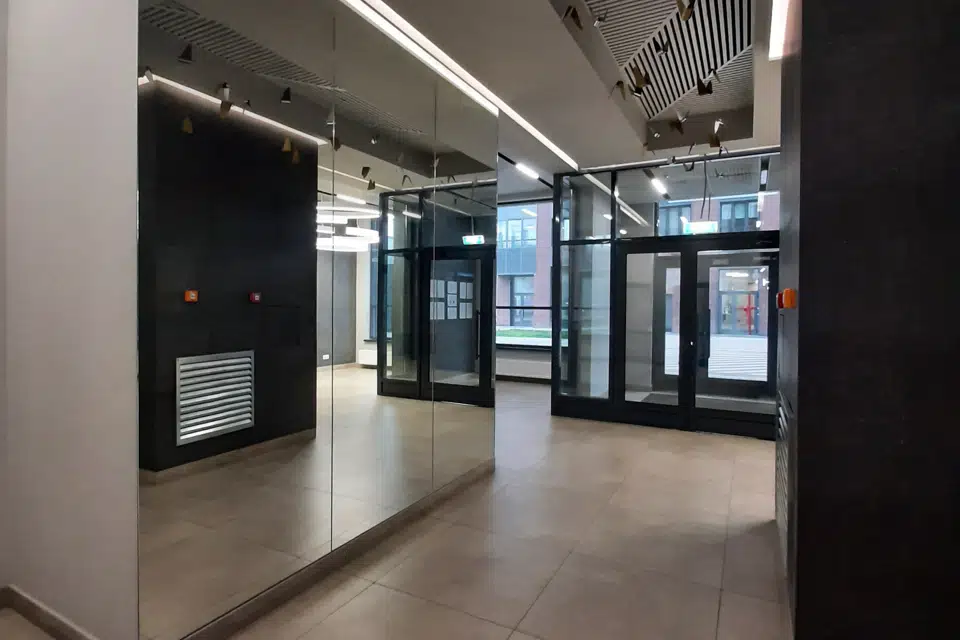 Продаётся 2-комнатная квартира, 61.1 м²