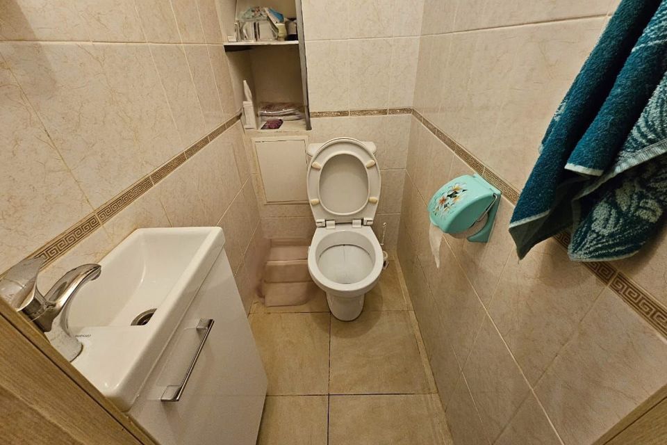 Продаётся комната в 2-комн. квартире, 30 м²