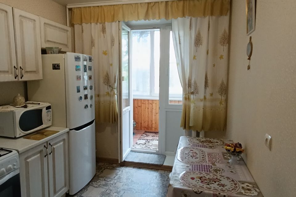 Продаётся 3-комнатная квартира, 65.2 м²