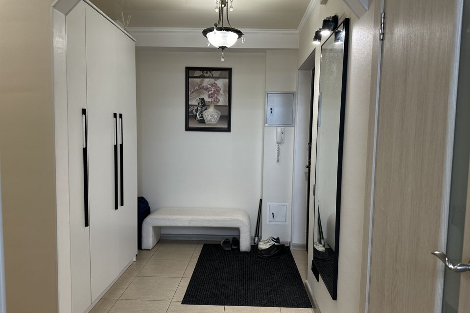 Продаётся 2-комнатная квартира, 60.9 м²