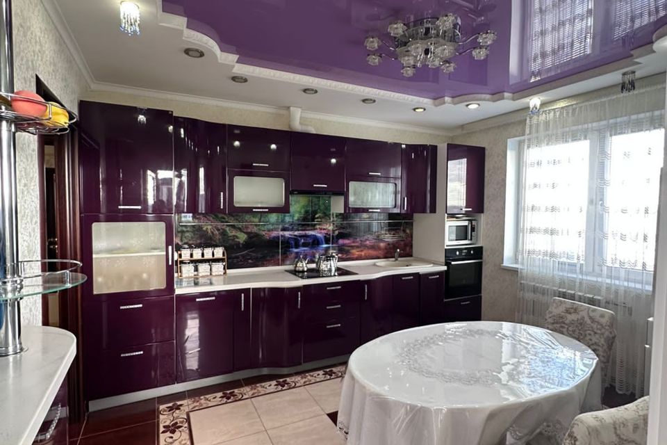 Продаётся 3-комнатная квартира, 90 м²
