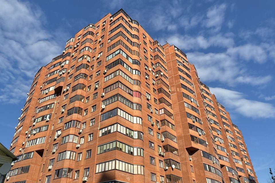 Продаётся 2-комнатная квартира, 62.4 м²