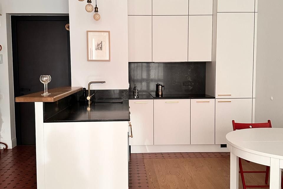 Продаётся 1-комнатная квартира, 52 м²