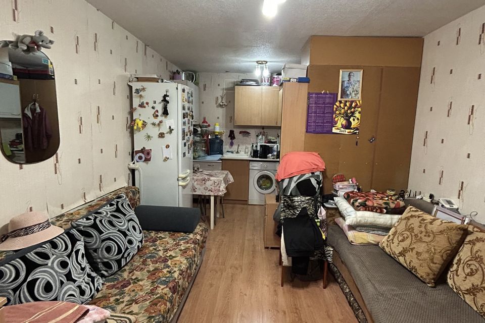 Продаётся комната в 1-комн. квартире, 17 м²