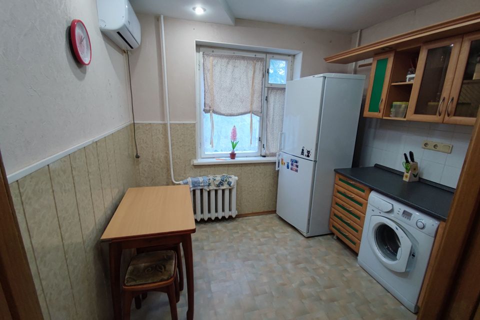 Продаётся 3-комнатная квартира, 60 м²