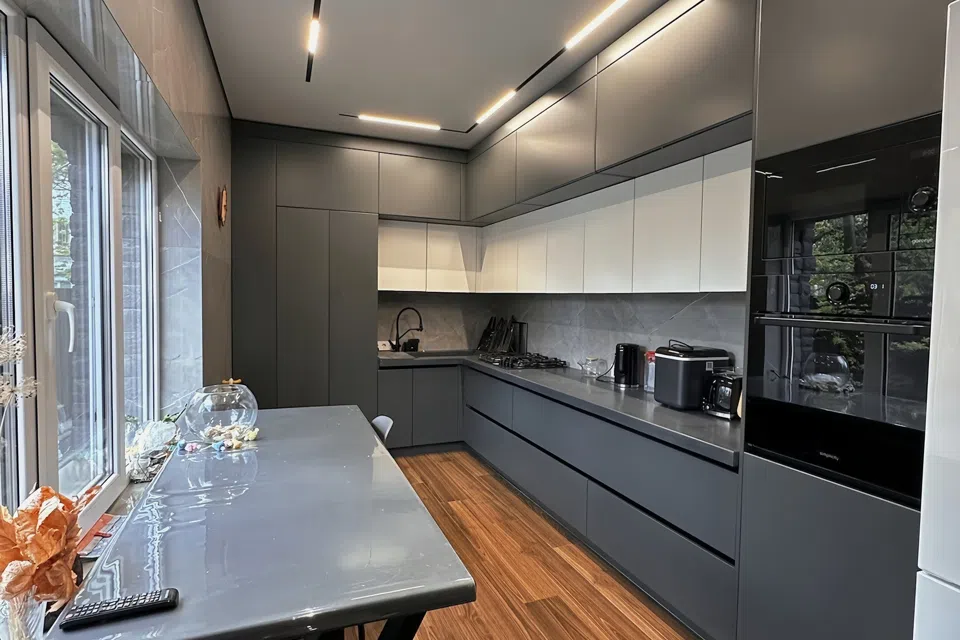Продаётся 2-этажный дом, 210 м²