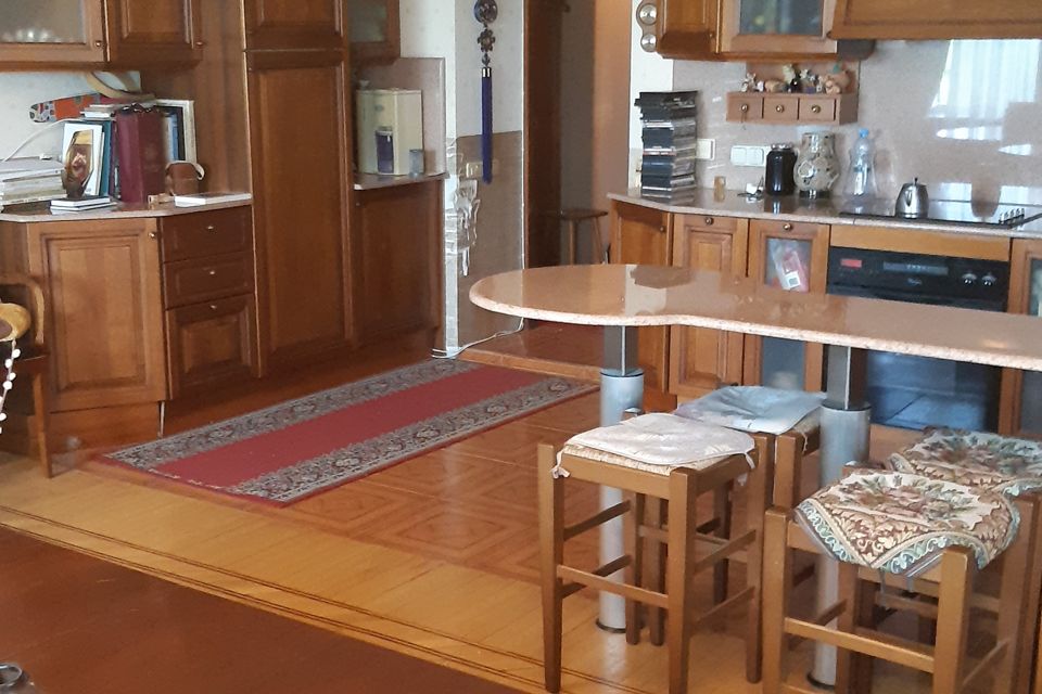 Продаётся 2-комнатная квартира, 53 м²