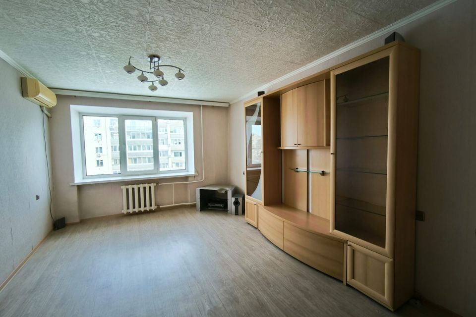 Продаётся 4-комнатная квартира, 75.7 м²
