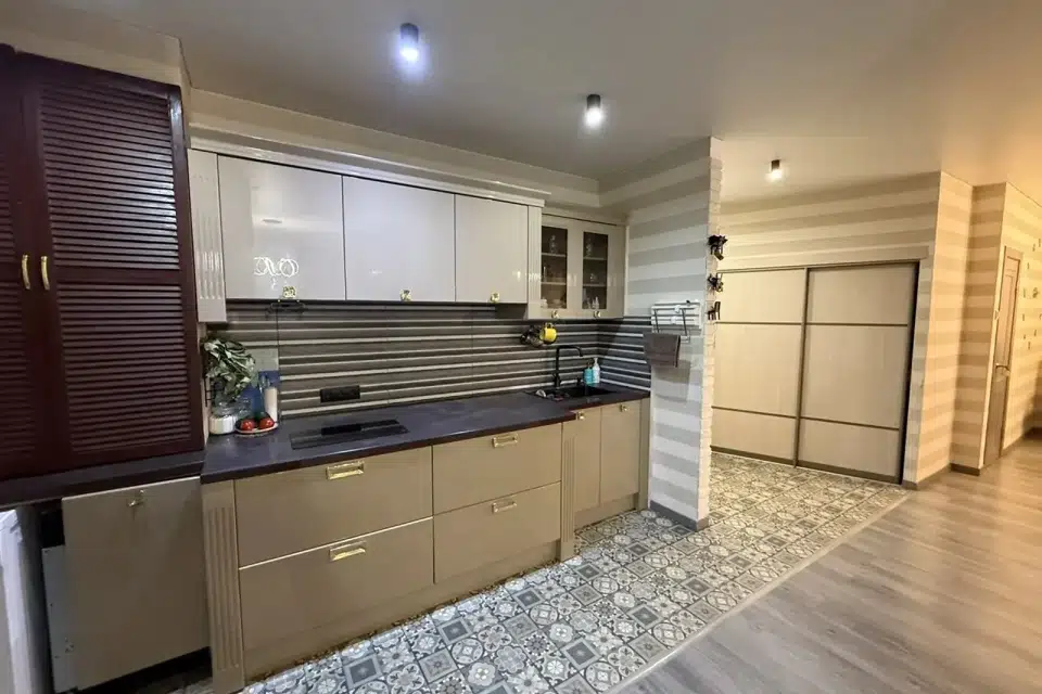 Продаётся 2-комнатная квартира, 55 м²