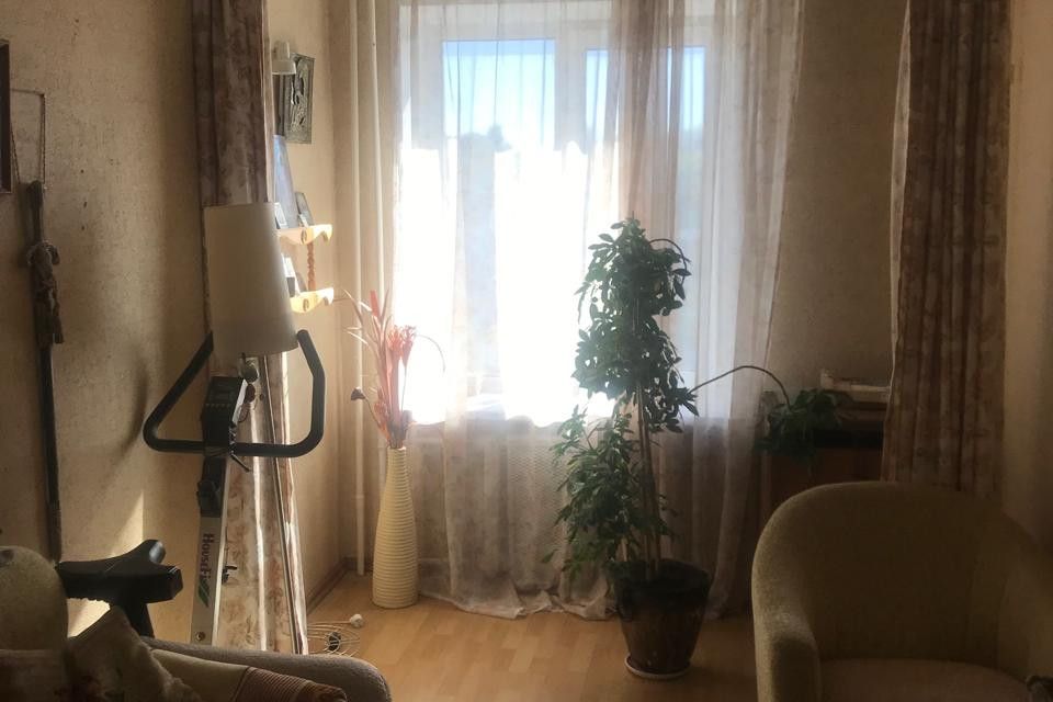 Продаётся 3-комнатная квартира, 57.5 м²