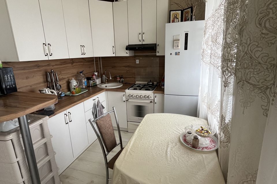 Продаётся 2-комнатная квартира, 42.3 м²