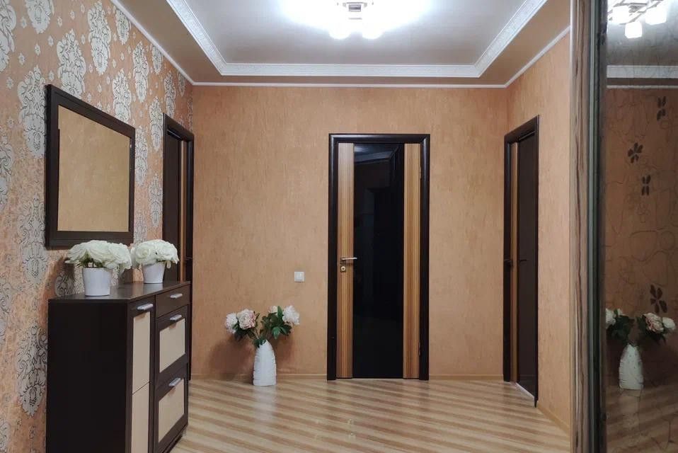 Продаётся 3-комнатная квартира, 100 м²