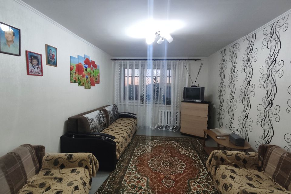 Продаётся 3-комнатная квартира, 61.5 м²