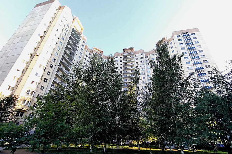 Продаётся 1-комнатная квартира, 43.2 м²