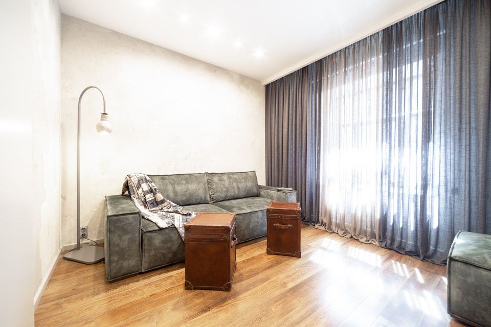 Продаётся 1-комнатная квартира, 62 м²