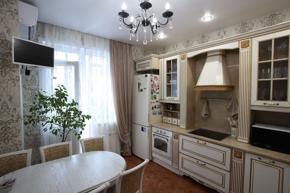 Сдаётся 2-комнатная квартира, 60 м²