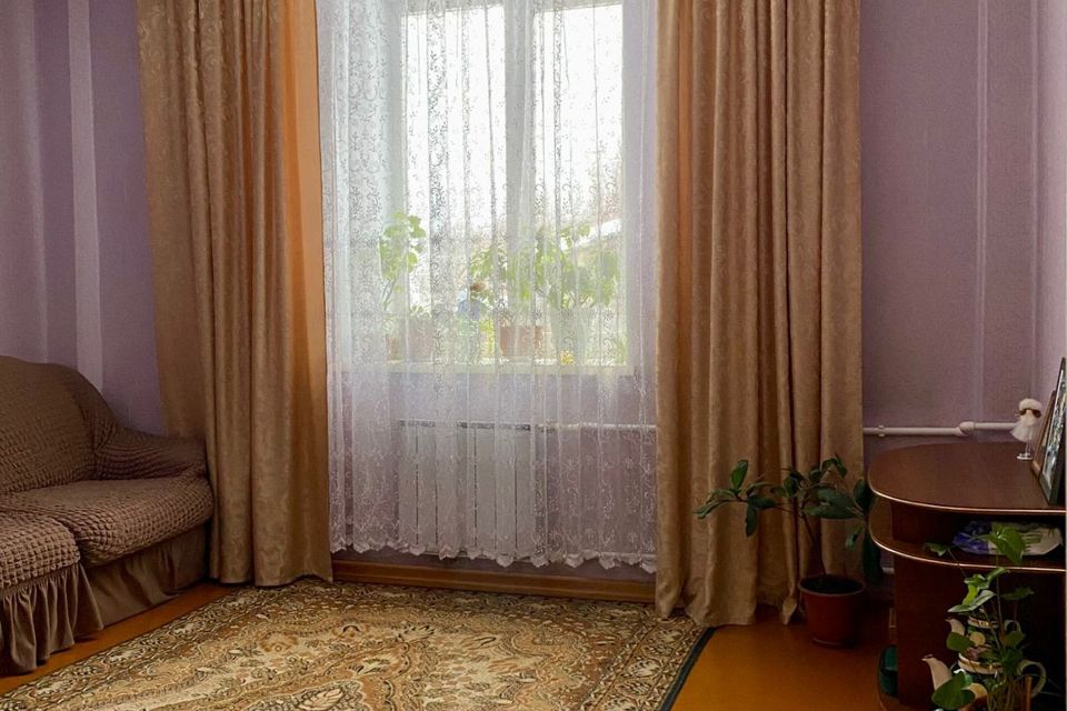 Продаётся 3-комнатная квартира, 48.8 м²