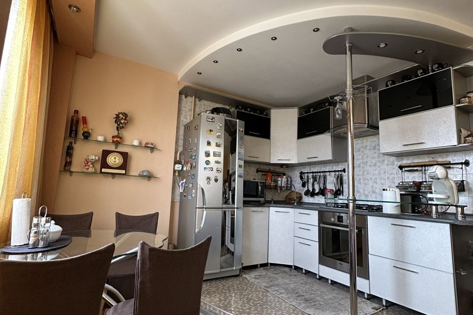 Продаётся 3-комнатная квартира, 64.1 м²