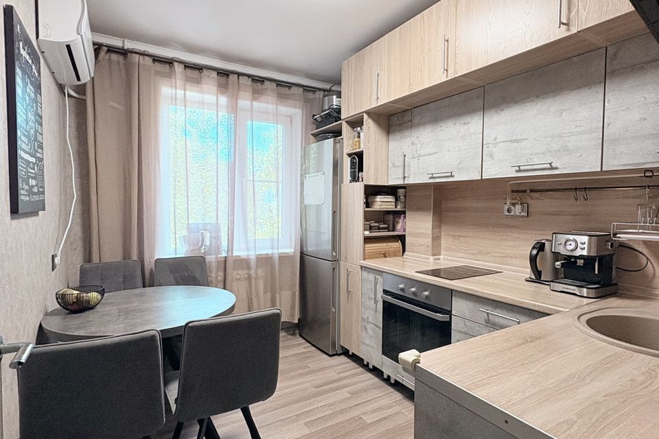 Продаётся 3-комнатная квартира, 65.6 м²