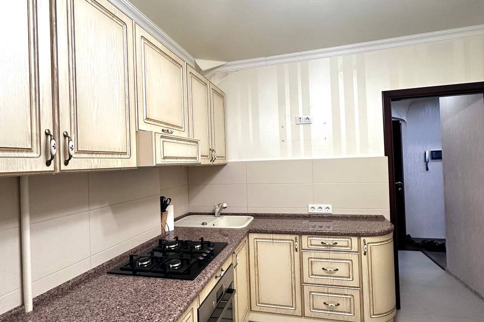 Продаётся 3-комнатная квартира, 59.7 м²