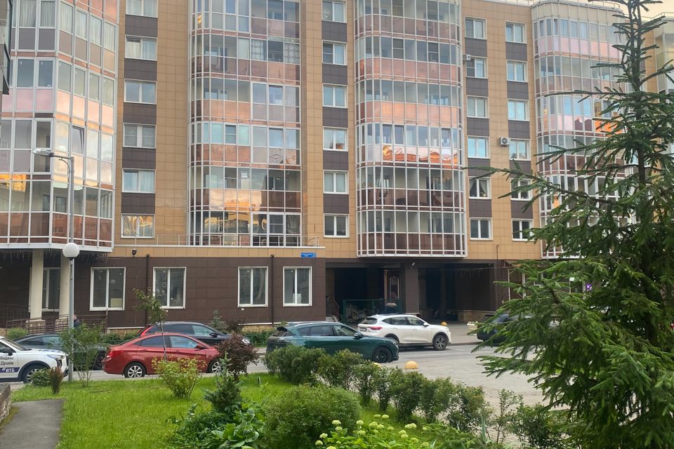 Продаётся 3-комнатная квартира, 102.6 м²