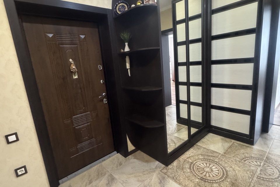 Продаётся 2-комнатная квартира, 67.2 м²